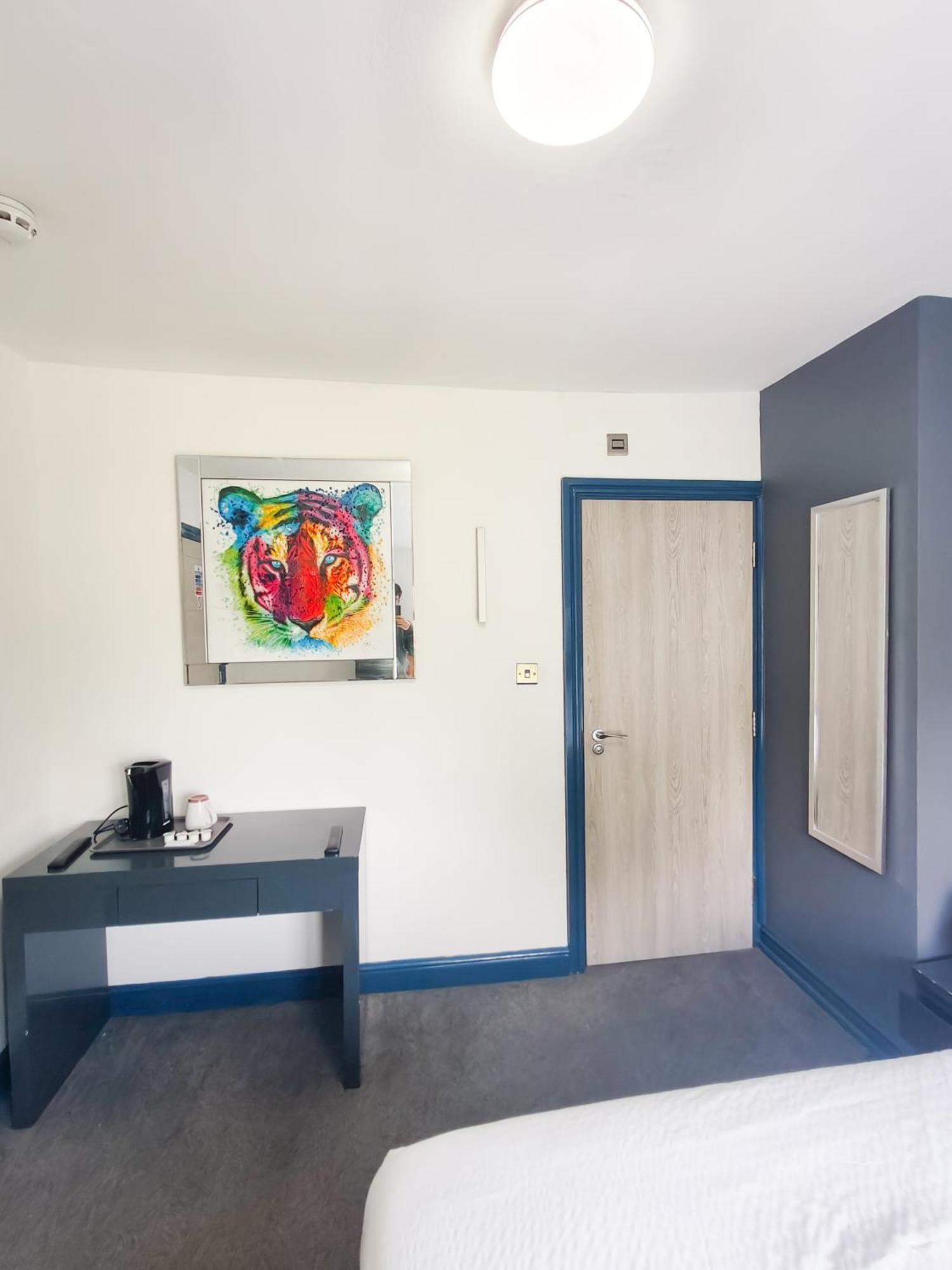 מנצ'סטר Park City Suites Hotel מראה חיצוני תמונה